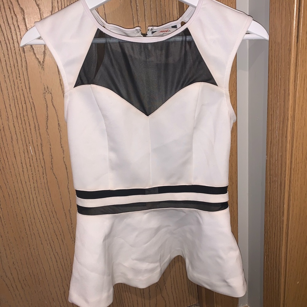 Guess top